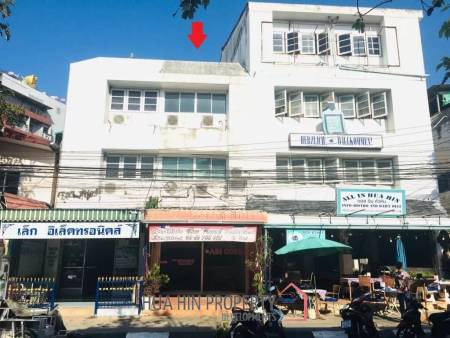 Townhouse / Business House in the Center of Hua Hin