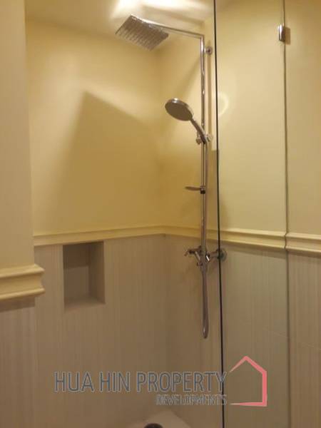 2 Bedroom Condo In Great Location