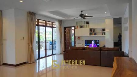 Manora Village III: Villa Royale F1 - 3 Schlafzimmer Luxus Pool Villa