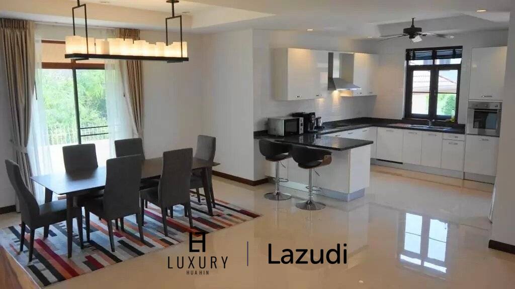 1,104 平方米 3 床 房子 对于 销售