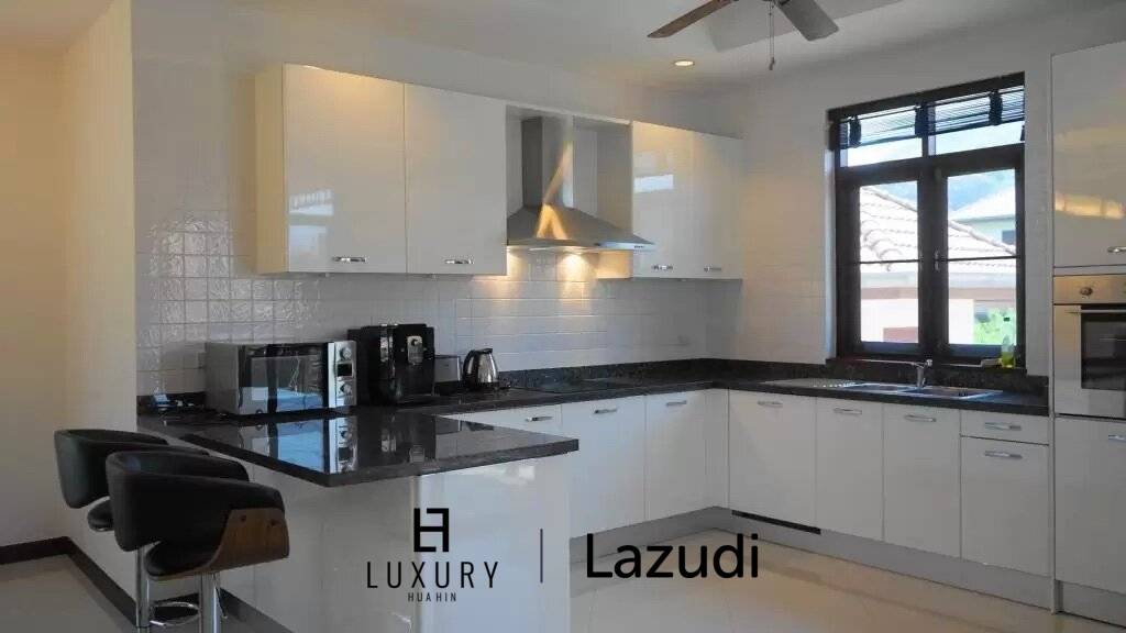 1,104 平方米 3 床 房子 对于 销售