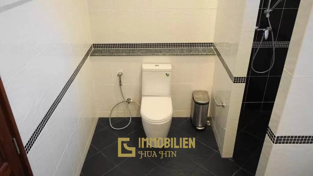 Manora Village III: Villa Royale F1 - 3 Schlafzimmer Luxus Pool Villa