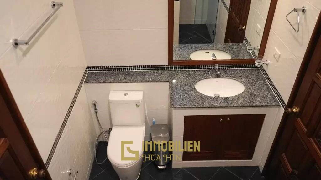 Manora Village III: Villa Royale F1 - 3 Schlafzimmer Luxus Pool Villa