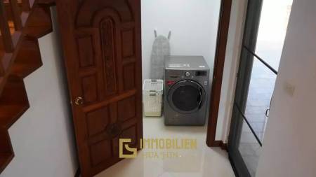 Manora Village III: Villa Royale F1 - 3 Schlafzimmer Luxus Pool Villa