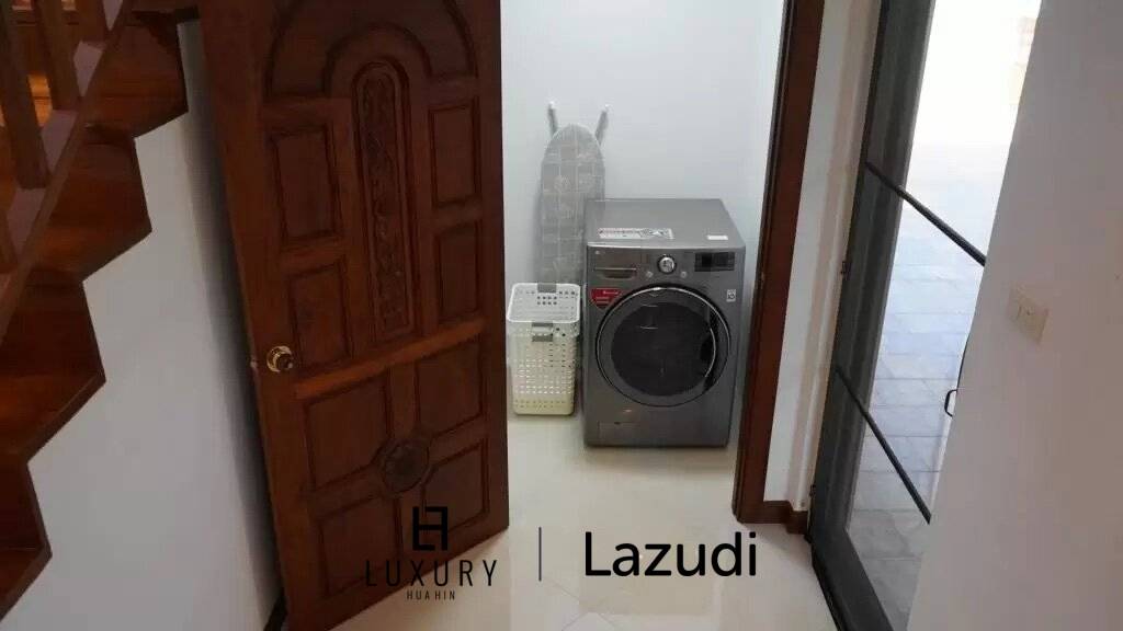 1,104 平方米 3 床 房子 对于 销售