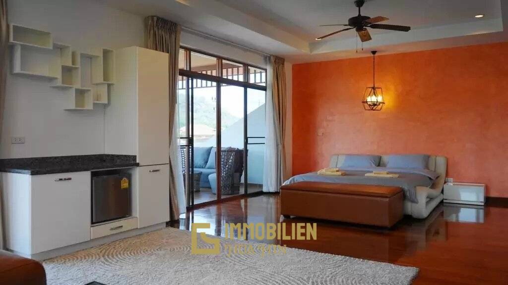 Manora Village III: Villa Royale F1 - 3 Schlafzimmer Luxus Pool Villa