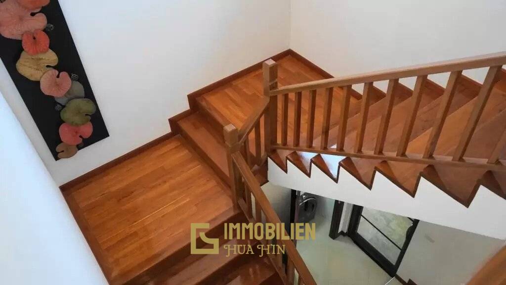 Manora Village III: Villa Royale F1 - 3 Schlafzimmer Luxus Pool Villa