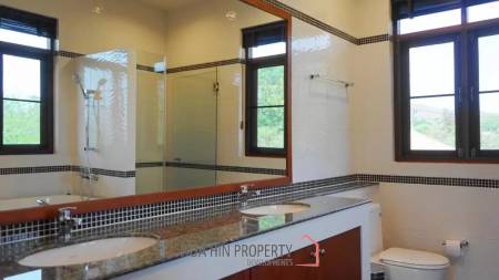 Manora Village III: Villa Royale F1- 3 Bedroom Luxury Pool Villa