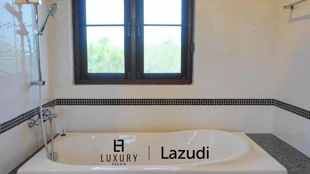 1,104 平方米 3 床 房子 对于 销售