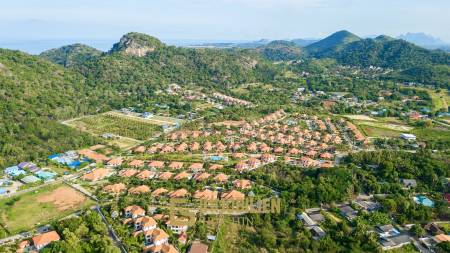 Manora Village III: Villa Royale F1 - 3 Schlafzimmer Luxus Pool Villa