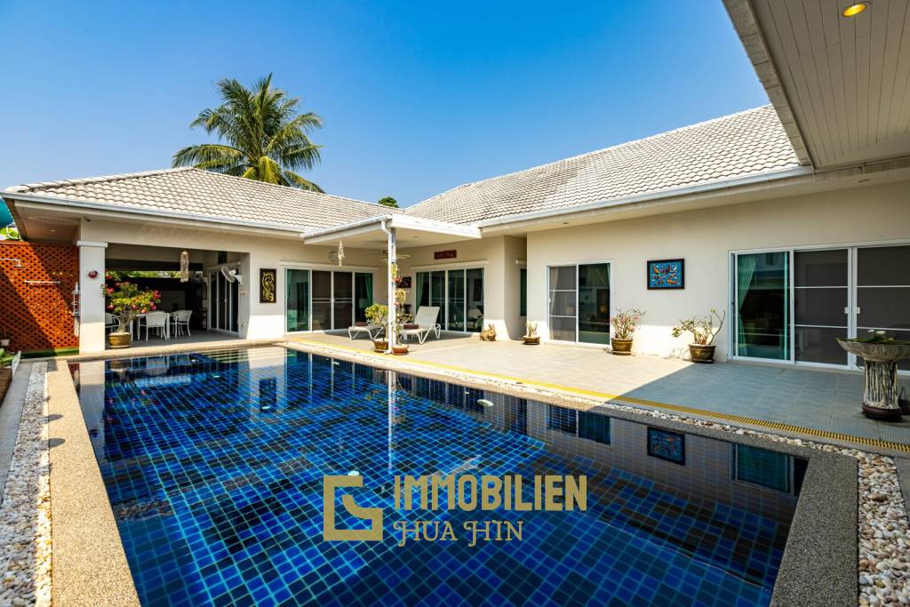 6 Bedroom Pool Villa for Sale - Great Investment Property