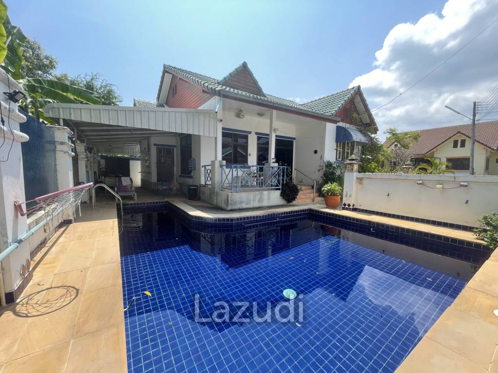 3 Bedroom House with Pool