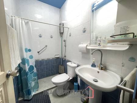 3 Bedroom House with Pool