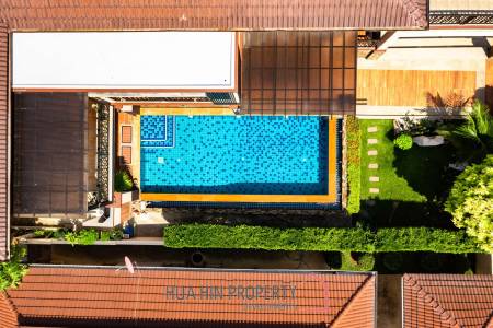Stunning 5 Bedroom Pool Villa very Close to Central Hua Hin