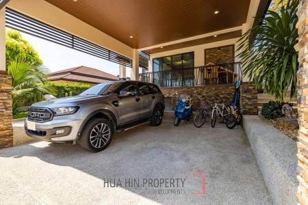 Stunning 5 Bedroom Pool Villa very Close to Central Hua Hin