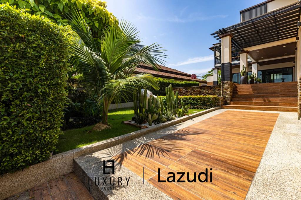 Stunning 5 Bedroom Pool Villa very Close to Central Hua Hin