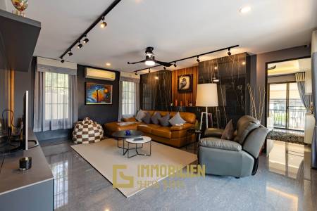 Horizon: Eindrucksvolle 5 Schlafzimmer Pool Villa Nahe des Zentrums von Hua Hin
