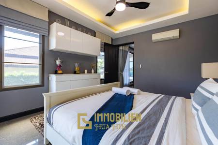 Horizon: Eindrucksvolle 5 Schlafzimmer Pool Villa Nahe des Zentrums von Hua Hin