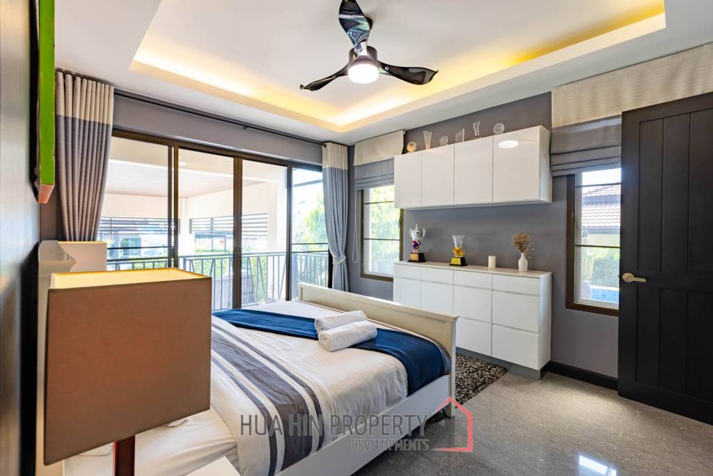 Stunning 5 Bedroom Pool Villa very Close to Central Hua Hin