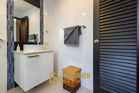 Horizon: Eindrucksvolle 5 Schlafzimmer Pool Villa Nahe des Zentrums von Hua Hin