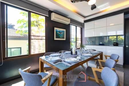 Stunning 5 Bedroom Pool Villa very Close to Central Hua Hin