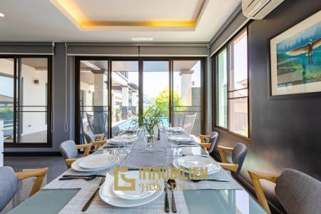 Horizon: Eindrucksvolle 5 Schlafzimmer Pool Villa Nahe des Zentrums von Hua Hin