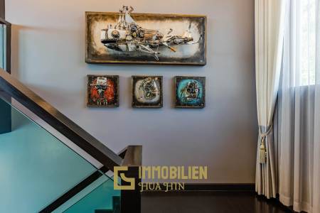 Horizon: Eindrucksvolle 5 Schlafzimmer Pool Villa Nahe des Zentrums von Hua Hin