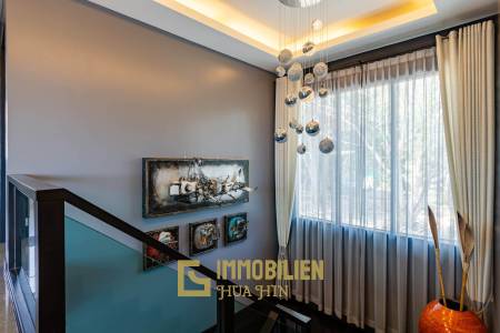 Horizon: Eindrucksvolle 5 Schlafzimmer Pool Villa Nahe des Zentrums von Hua Hin