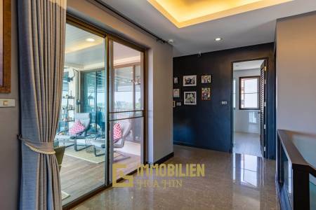 Horizon: Eindrucksvolle 5 Schlafzimmer Pool Villa Nahe des Zentrums von Hua Hin