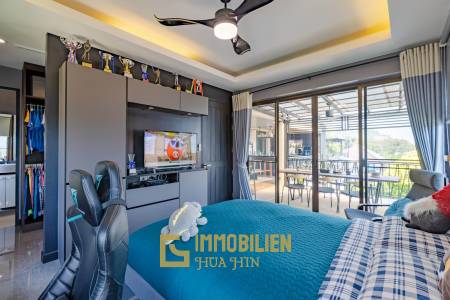 Horizon: Eindrucksvolle 5 Schlafzimmer Pool Villa Nahe des Zentrums von Hua Hin