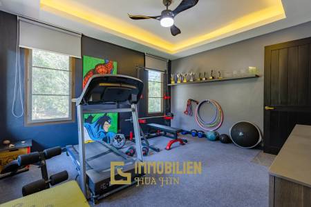 Horizon: Eindrucksvolle 5 Schlafzimmer Pool Villa Nahe des Zentrums von Hua Hin