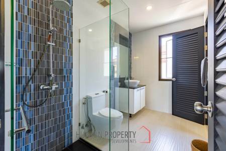 Stunning 5 Bedroom Pool Villa very Close to Central Hua Hin