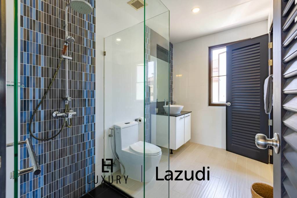 Stunning 5 Bedroom Pool Villa very Close to Central Hua Hin