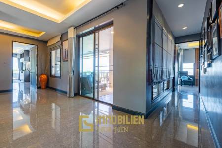 Horizon: Eindrucksvolle 5 Schlafzimmer Pool Villa Nahe des Zentrums von Hua Hin