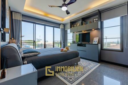 Horizon: Eindrucksvolle 5 Schlafzimmer Pool Villa Nahe des Zentrums von Hua Hin