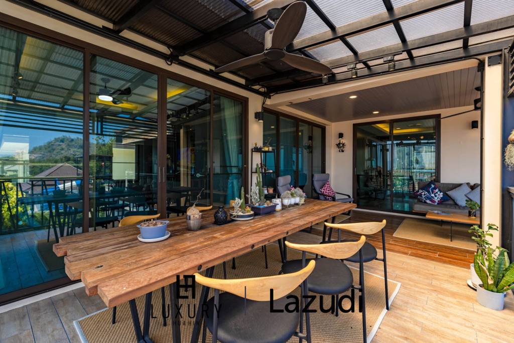 Stunning 5 Bedroom Pool Villa very Close to Central Hua Hin