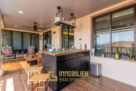 Horizon: Eindrucksvolle 5 Schlafzimmer Pool Villa Nahe des Zentrums von Hua Hin
