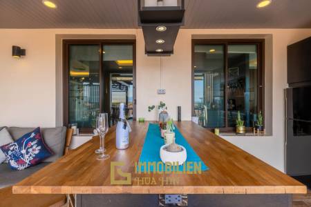 Horizon: Eindrucksvolle 5 Schlafzimmer Pool Villa Nahe des Zentrums von Hua Hin