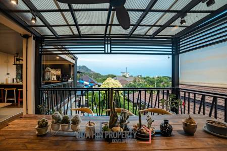 Stunning 5 Bedroom Pool Villa very Close to Central Hua Hin