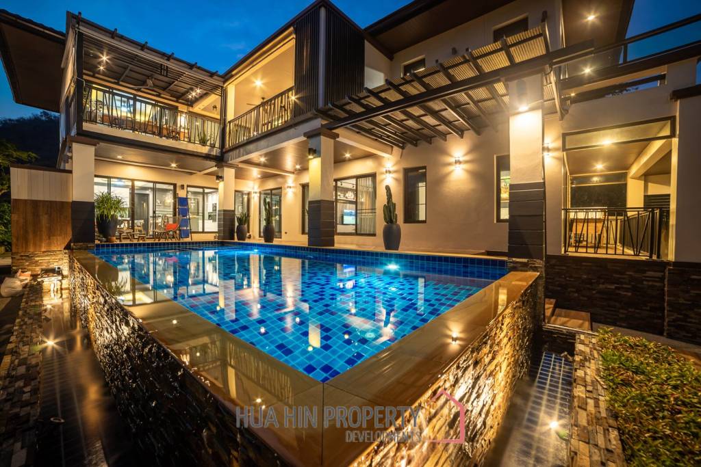 Stunning 5 Bedroom Pool Villa very Close to Central Hua Hin