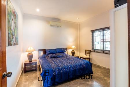 Good Value 2 Story House For Sale Chantha Village Hua Hin / Cha Am