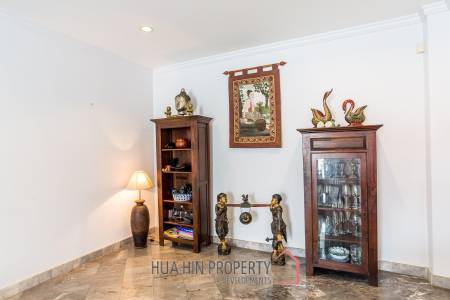 Good Value 2 Story House For Sale Chantha Village Hua Hin / Cha Am