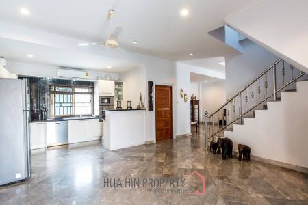 Good Value 2 Story House For Sale Chantha Village Hua Hin / Cha Am