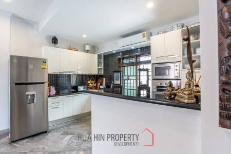 Good Value 2 Story House For Sale Chantha Village Hua Hin / Cha Am