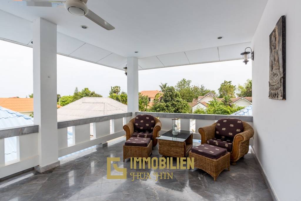 Good Value 2 Story House For Sale Chantha Village Hua Hin / Cha Am