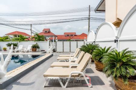 Good Value 2 Story House For Sale Chantha Village Hua Hin / Cha Am