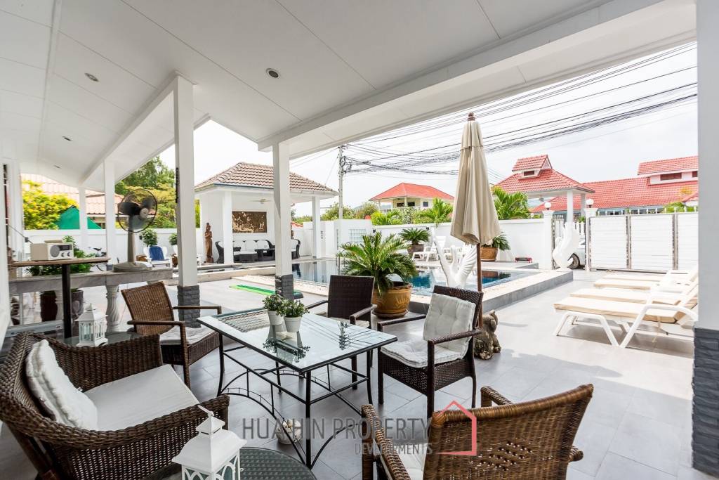 Good Value 2 Story House For Sale Chantha Village Hua Hin / Cha Am