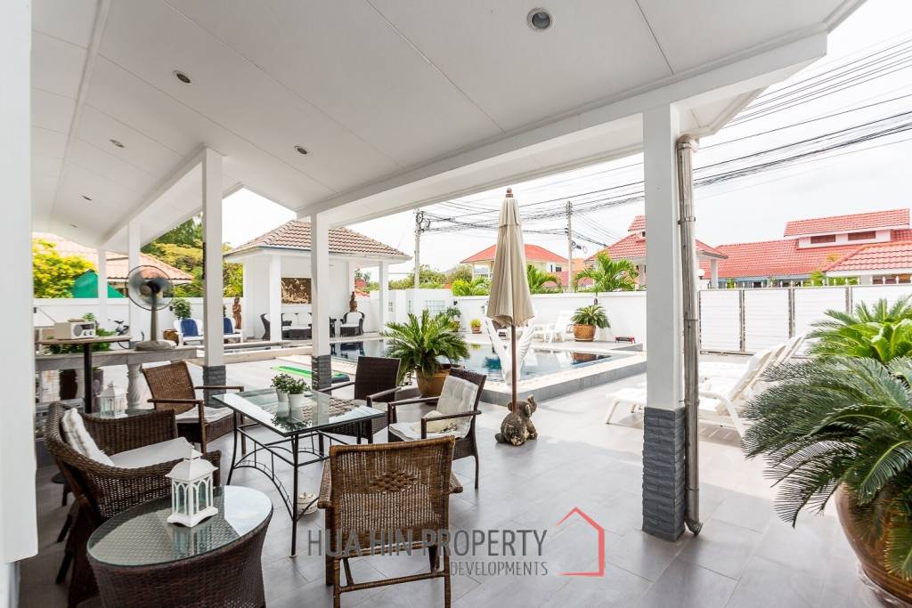 Good Value 2 Story House For Sale Chantha Village Hua Hin / Cha Am