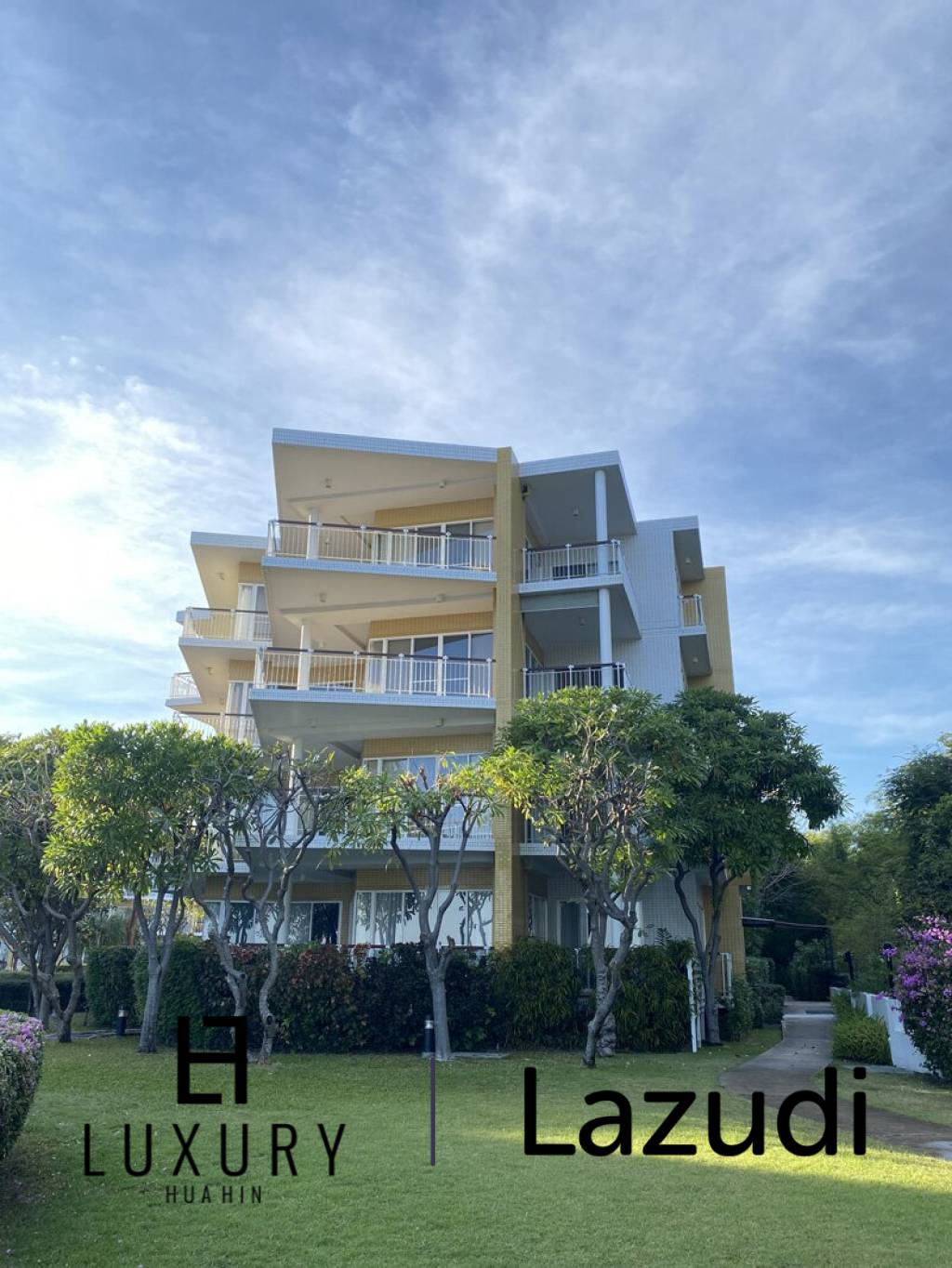 Low Rise Luxury Beach Front Condo with Full Sea View in Cha-am