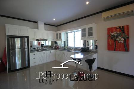 Spacious Holiday Home in Downtown Cha Am For Sale